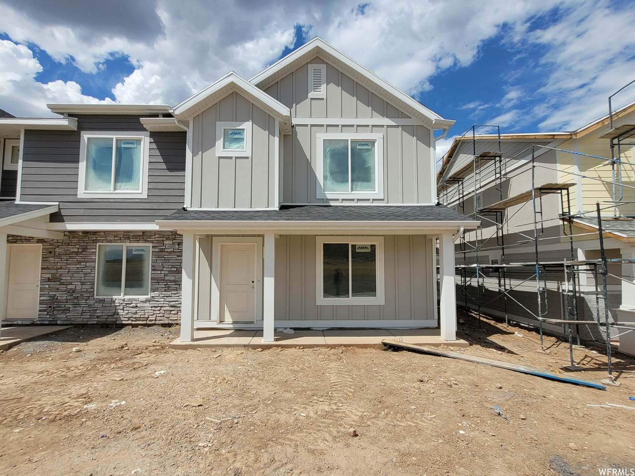 1226 Summit Ridge Pkwy - Photo 1