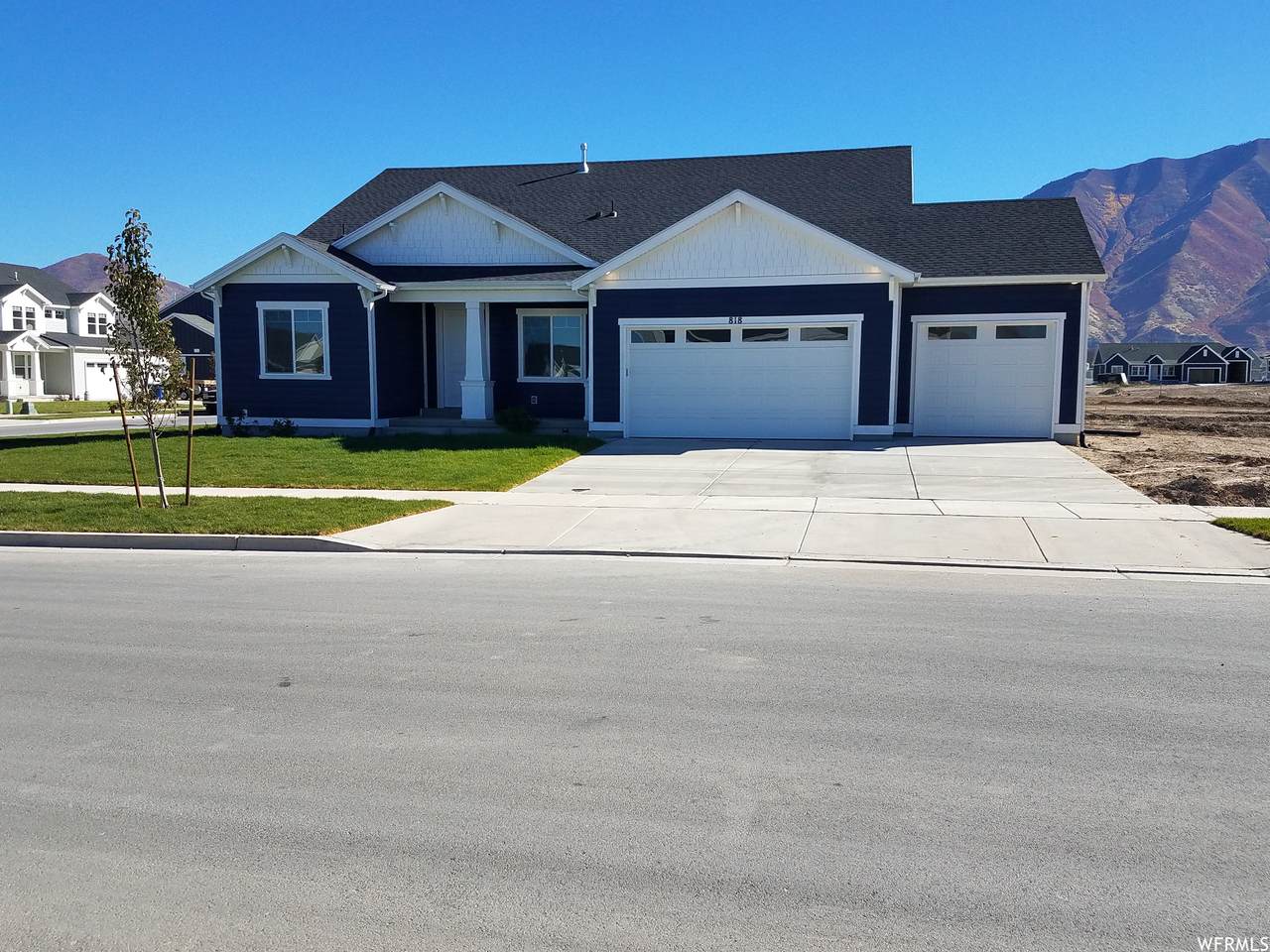 818 Coachman Ln - Photo 1