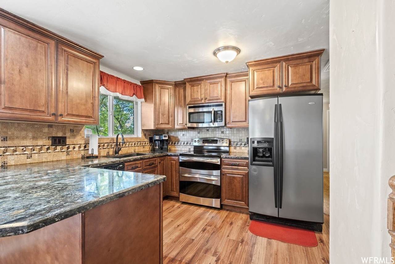 4632 Thayn Dr - Photo 1
