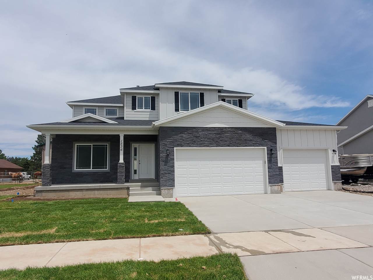 1536 Mapleton Heights Dr - Photo 1