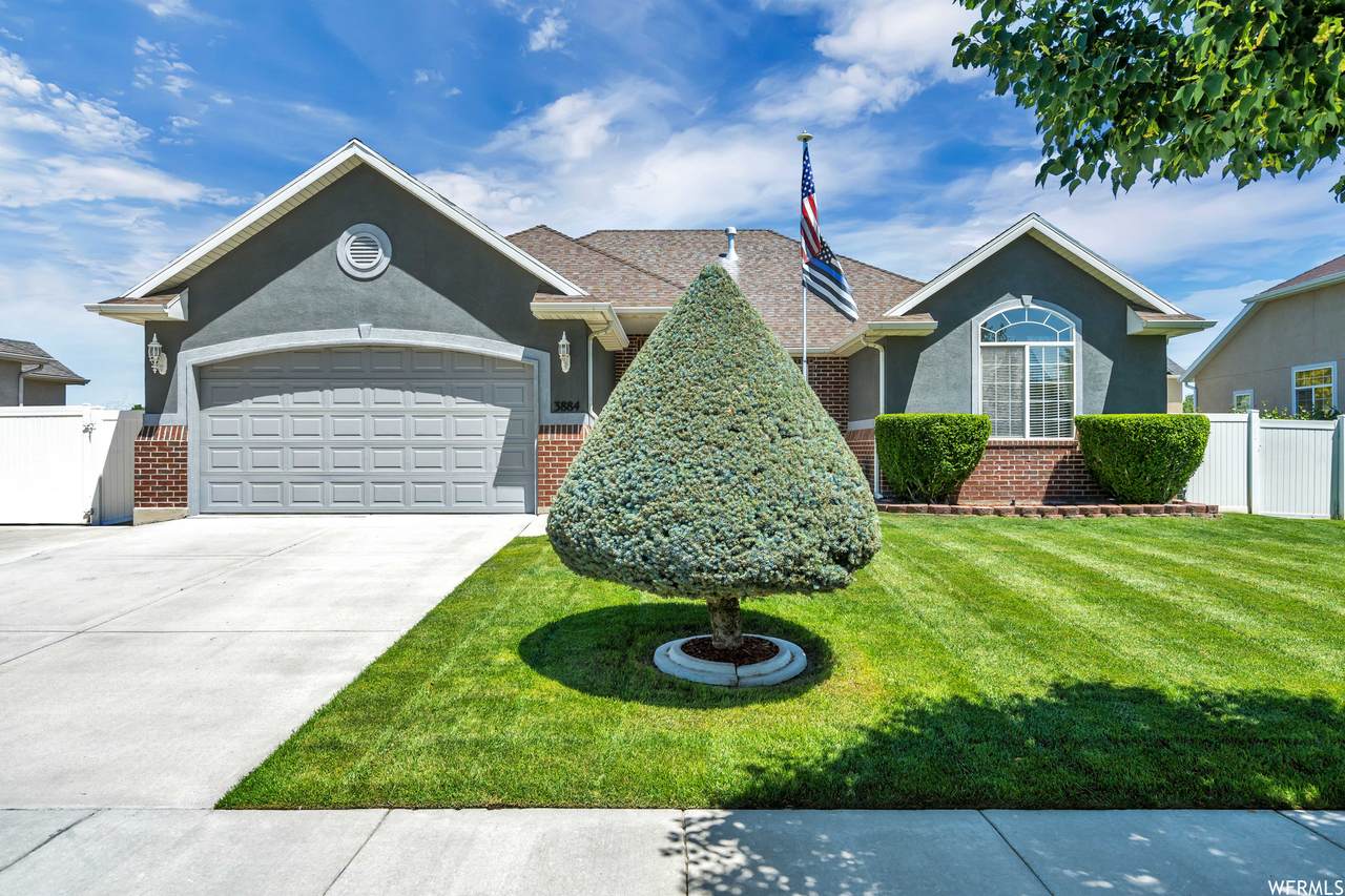 3884 Eagle Glen Way - Photo 1