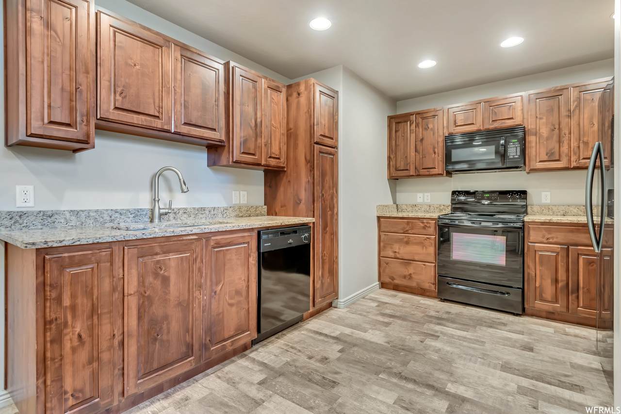 307 Park View Ln - Photo 1