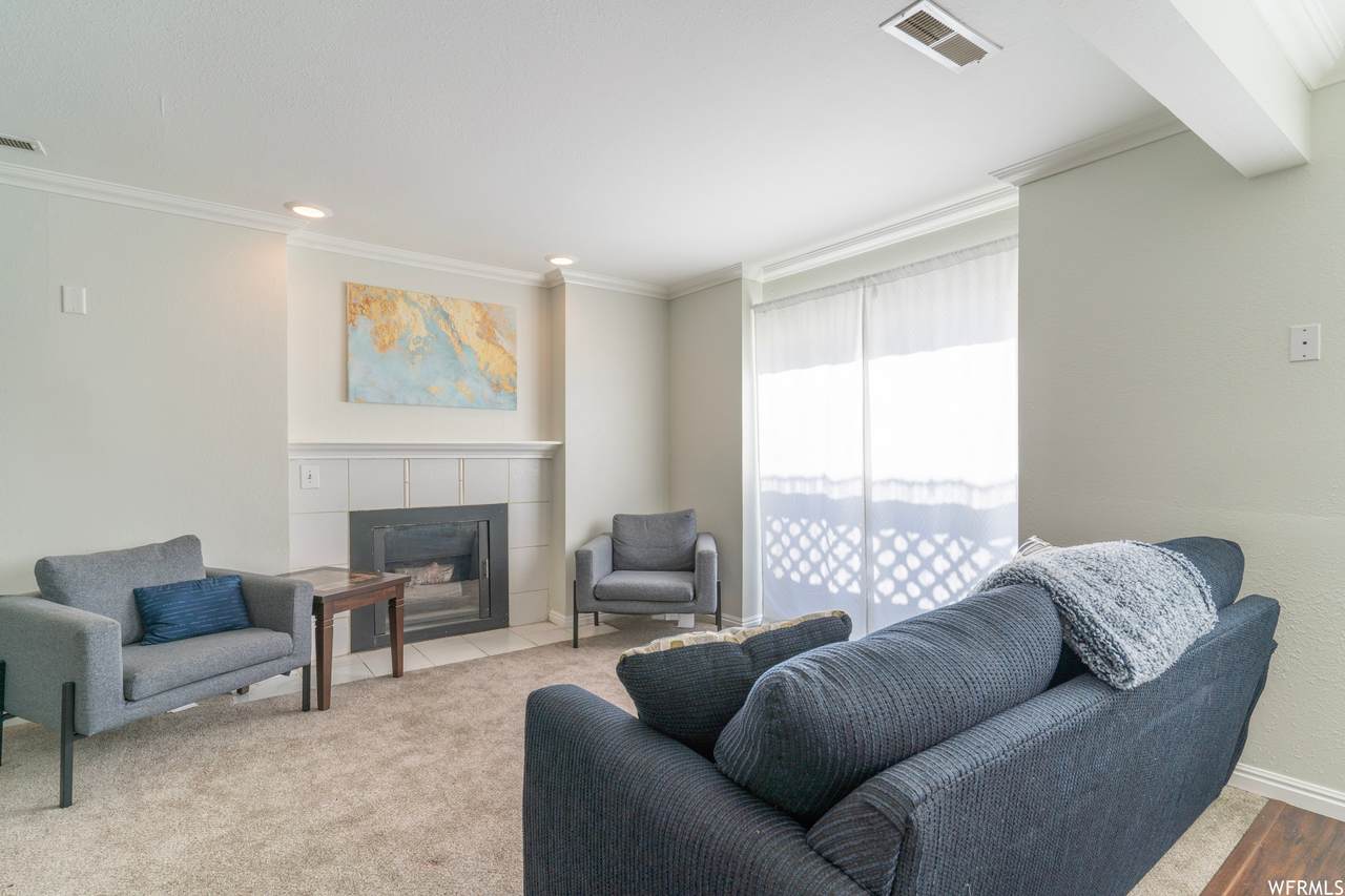 875 Arrowhead Ln - Photo 1
