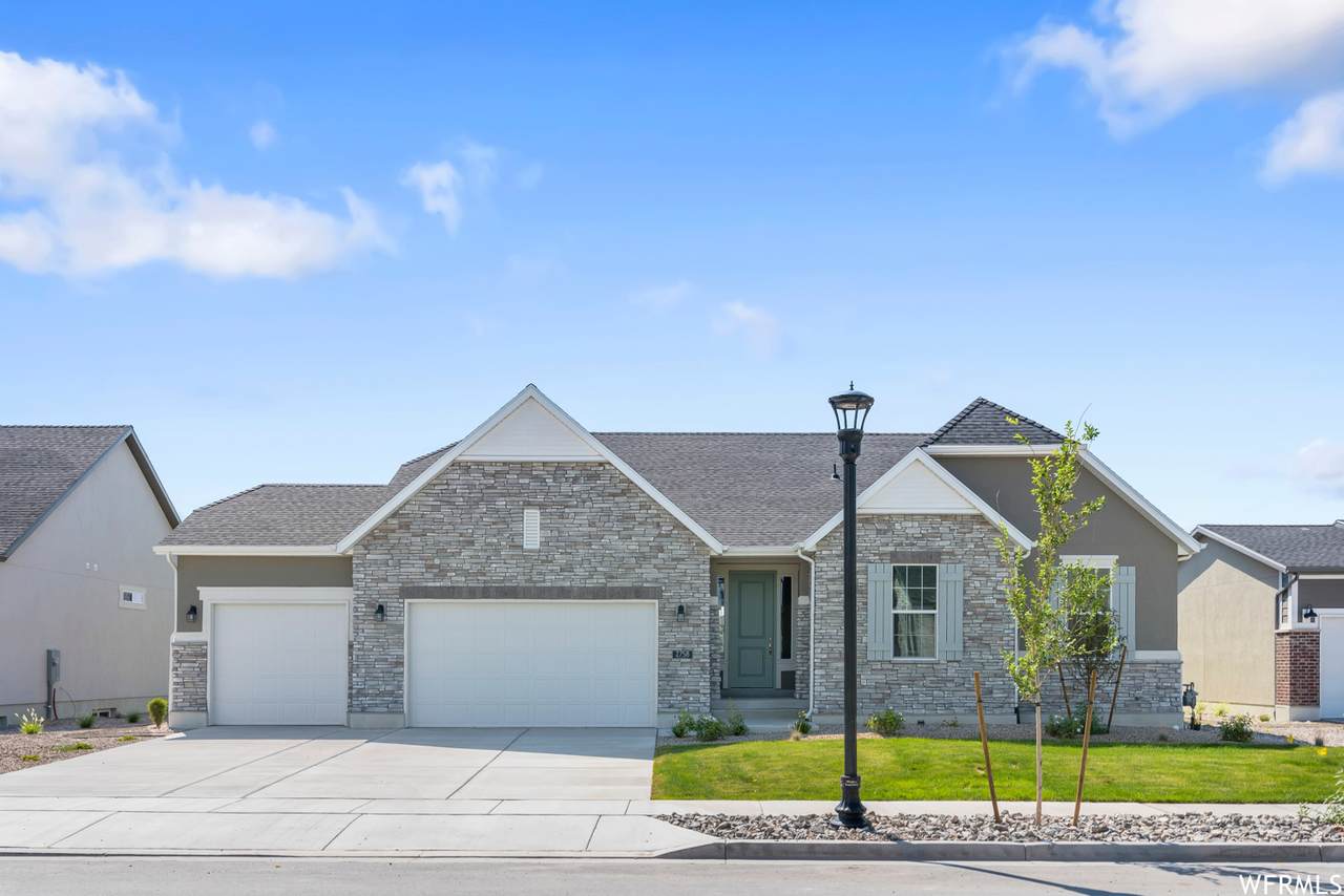 2758 Sinbad Way - Photo 1