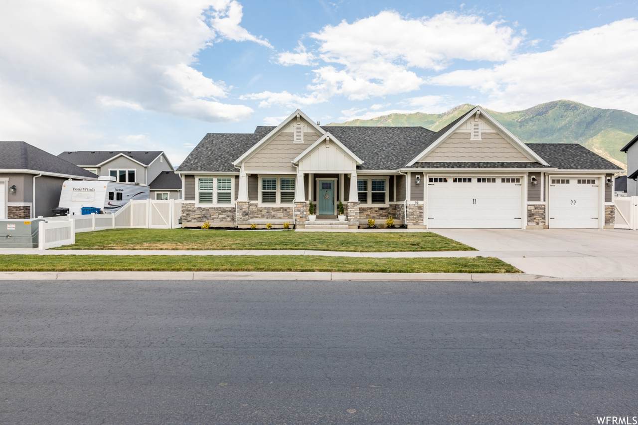 16 2810 - Photo 1