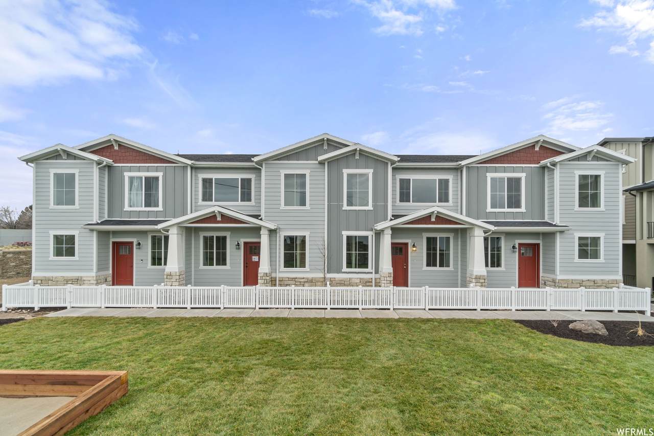 4731 Talavera Way - Photo 1