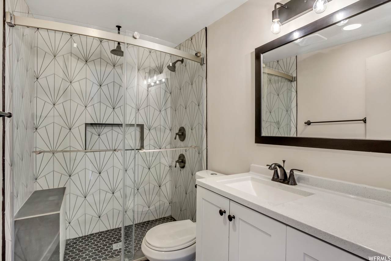 737 Jepson Ave - Photo 1