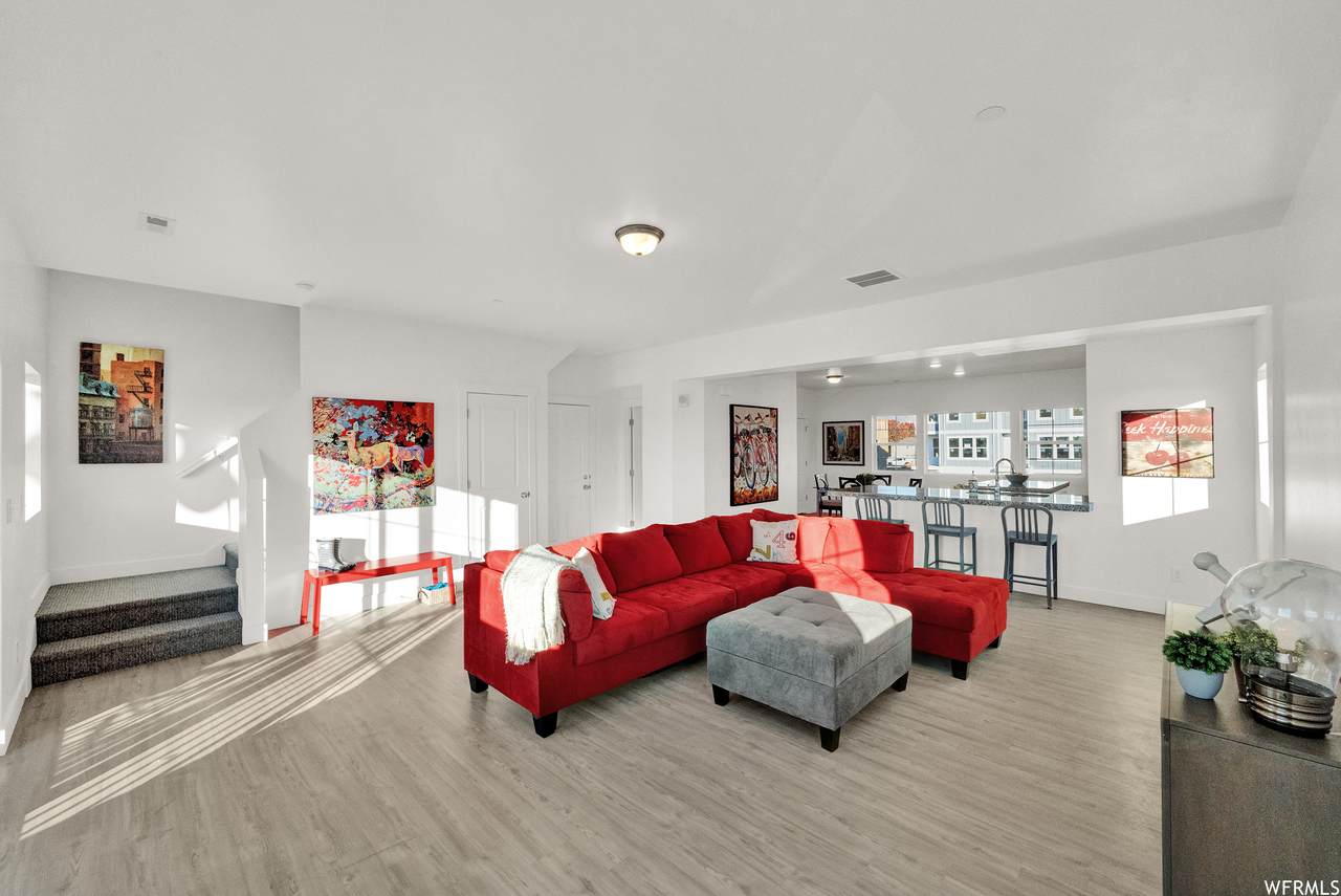3461 State St - Photo 1