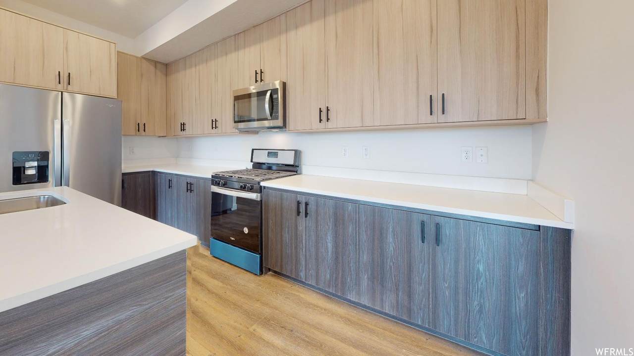 1294 Sawmill Blvd - Photo 1