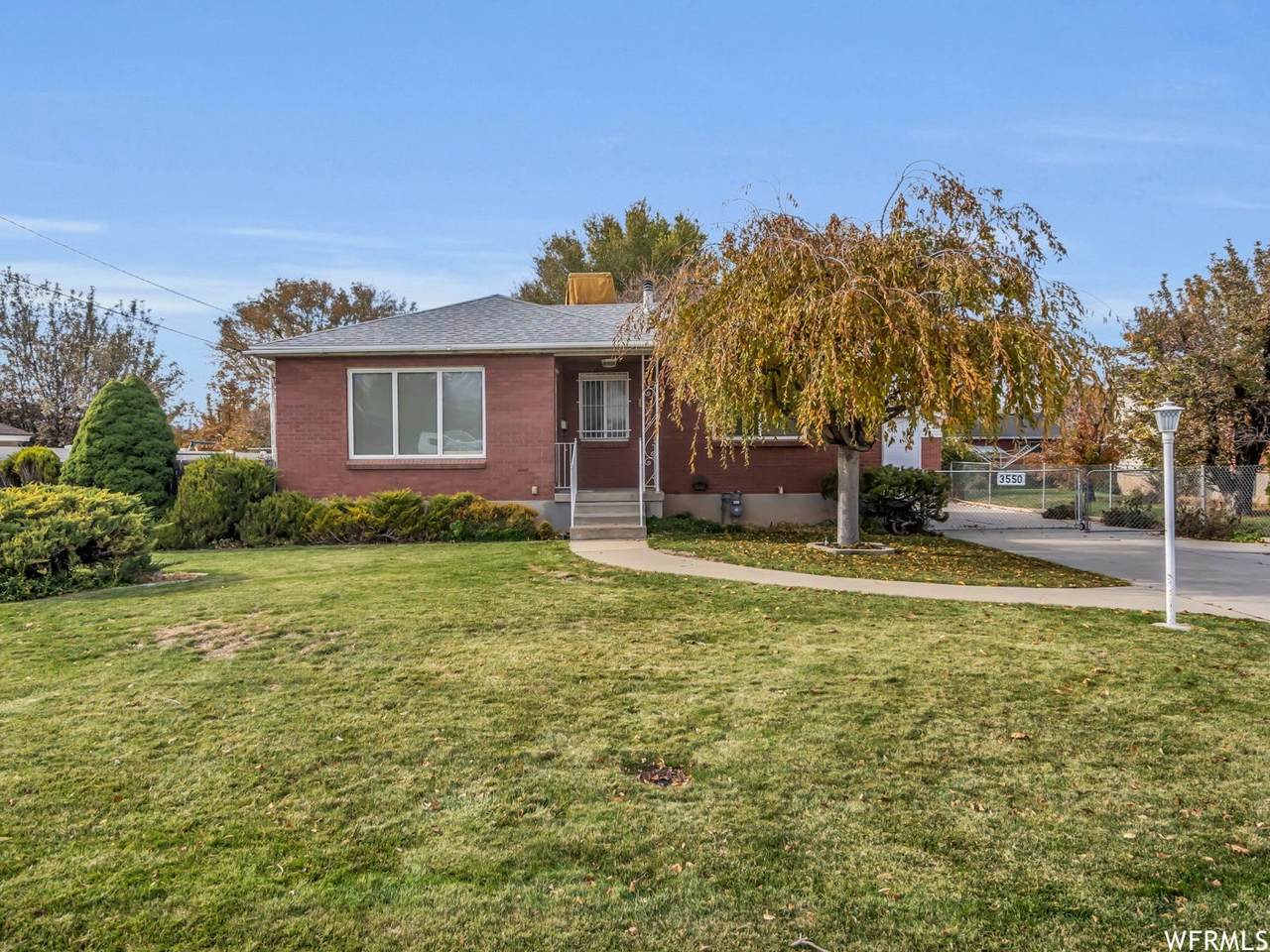 3550 Christine St - Photo 1