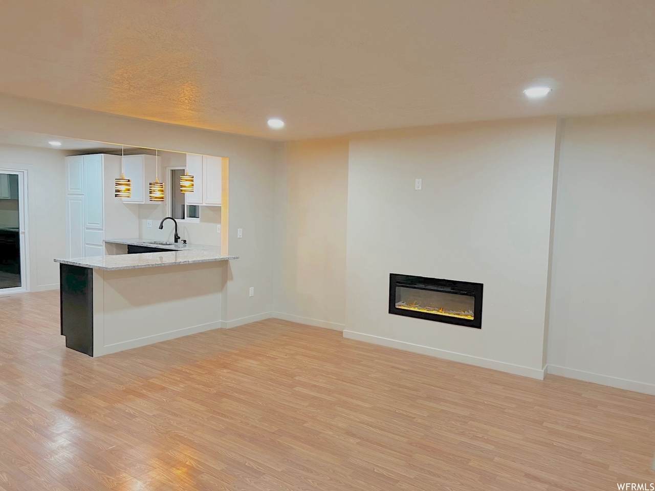384 Doreen St - Photo 1