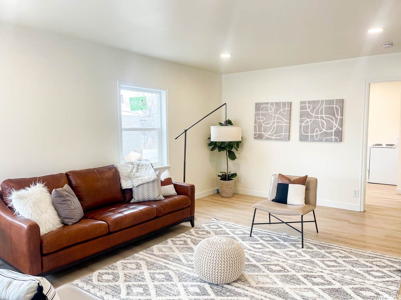 874 Kershaw St - Photo 1