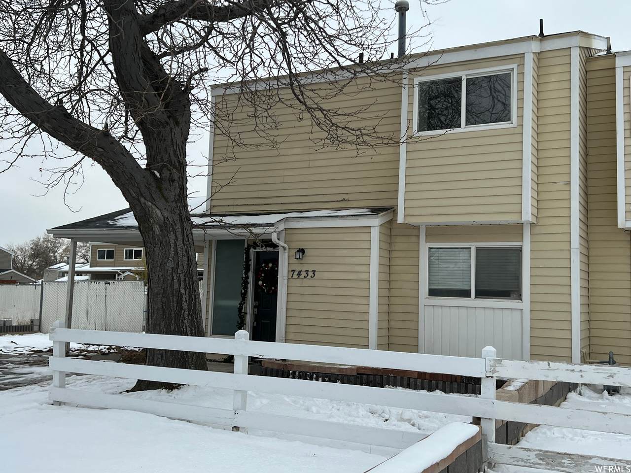 7433 Mineside Dr - Photo 1