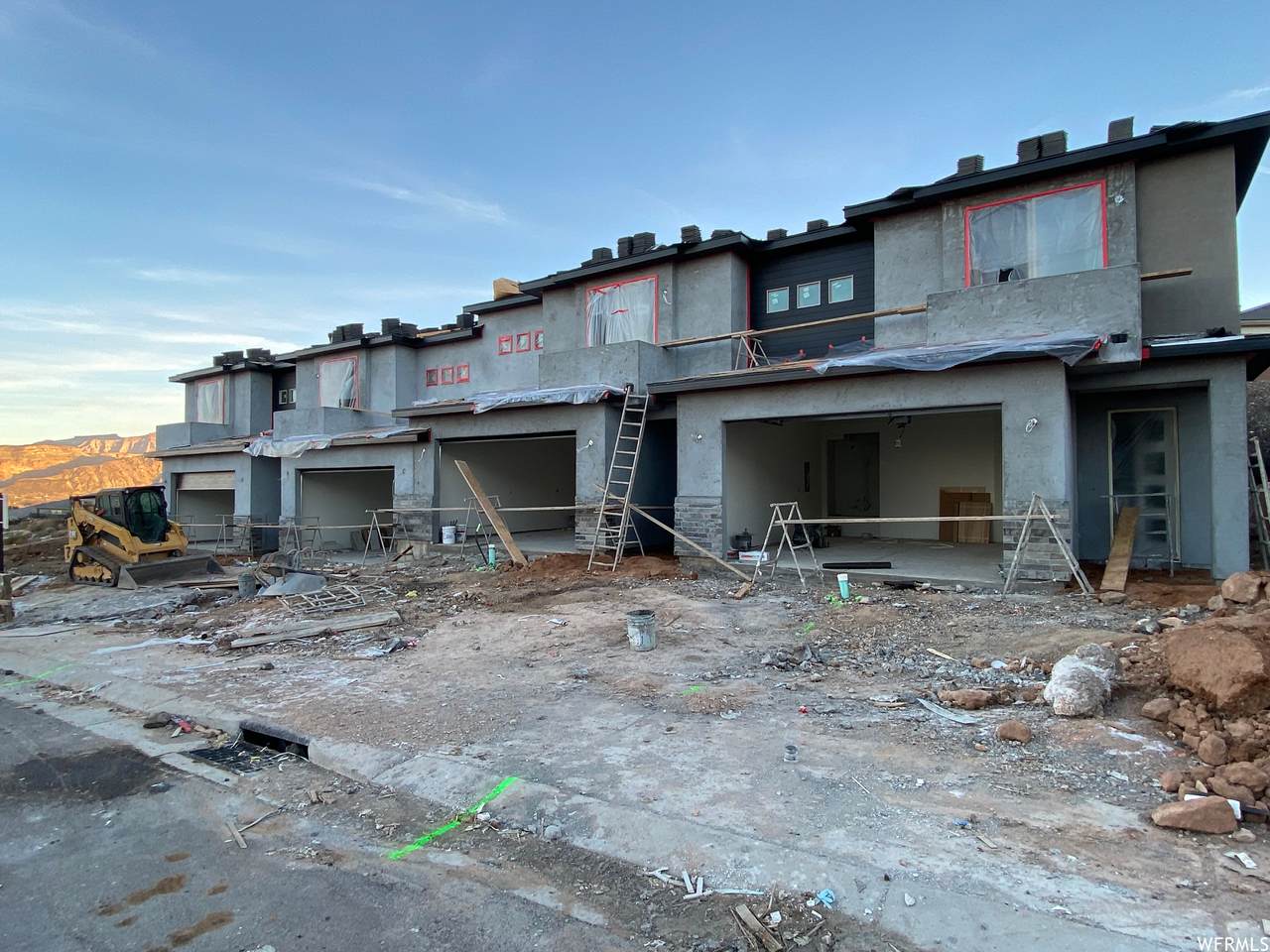 2031 380 - Photo 1