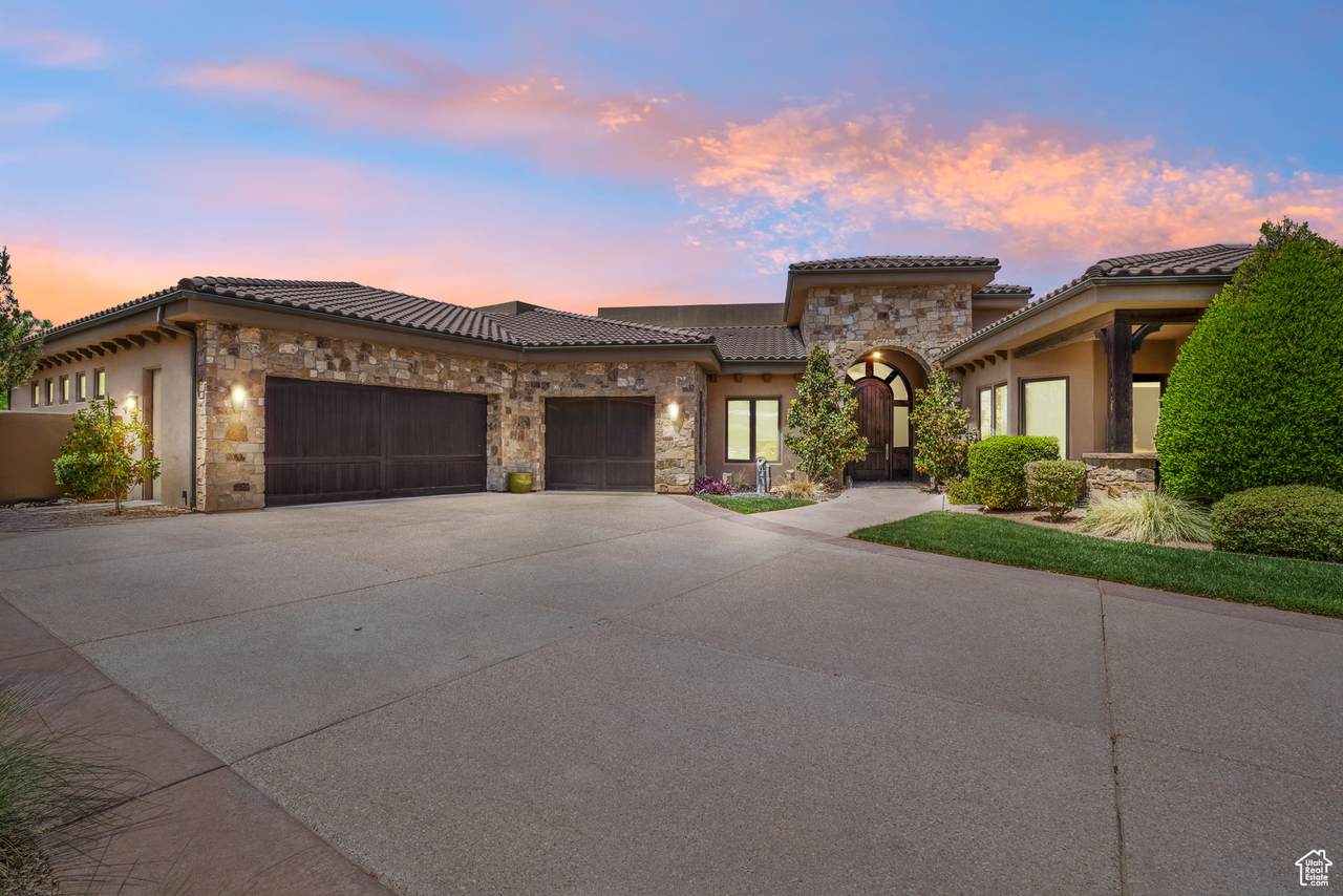 2596 Flint St - Photo 1