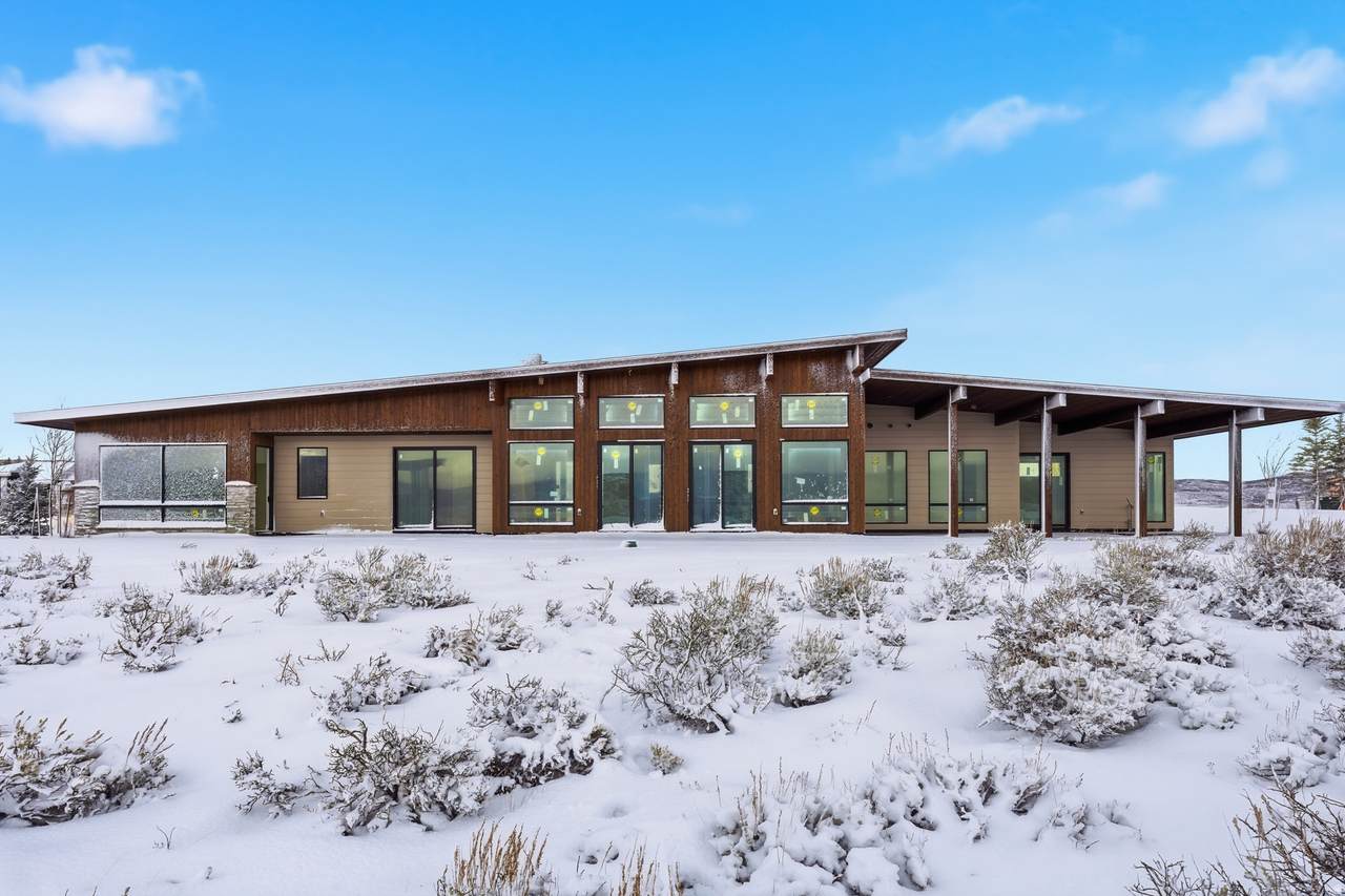 6105 Golf Club - Photo 1