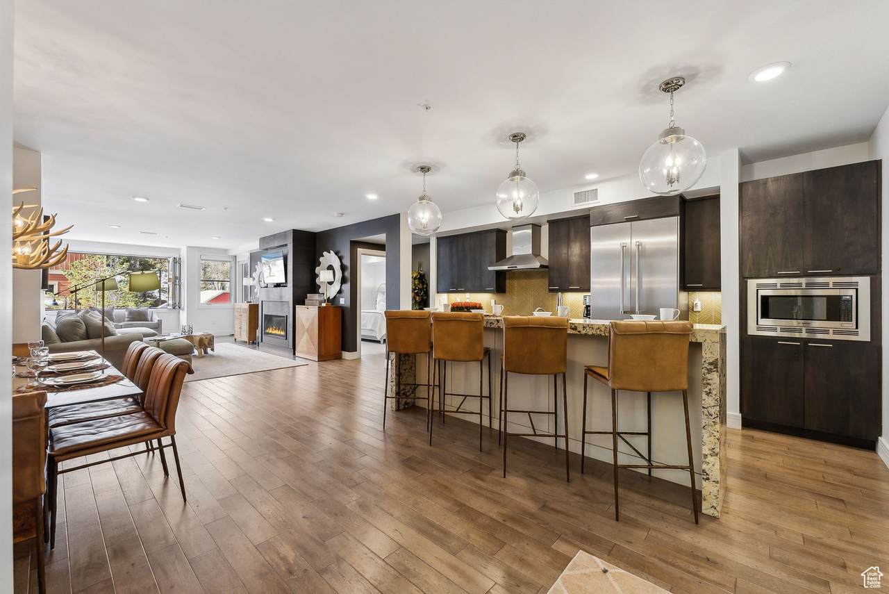 820 Park Ave - Photo 1