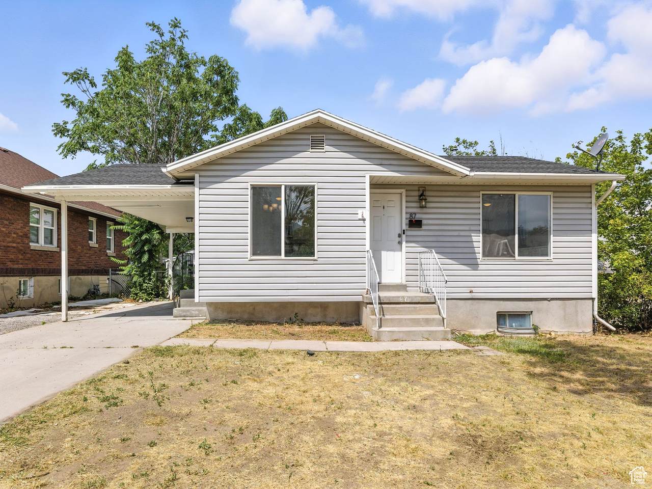 87 Glenwood Ave - Photo 1