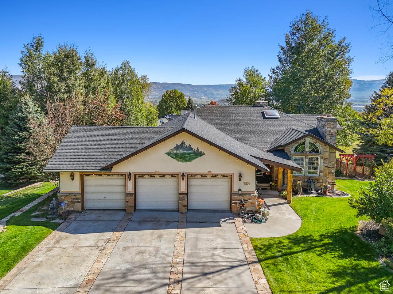 384 Alpenhof Ln - Photo 1