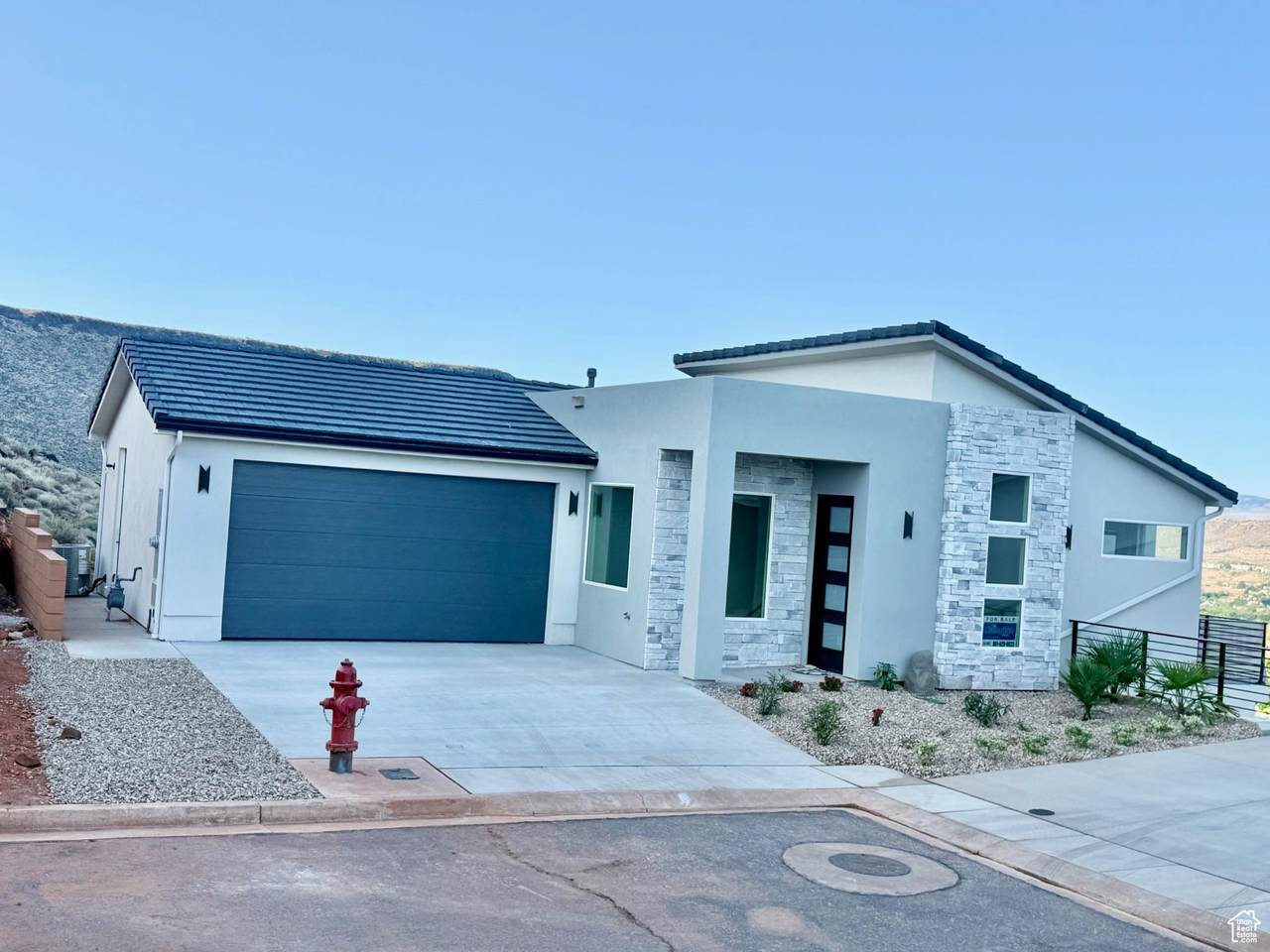438 Stone Mountain Dr - Photo 1
