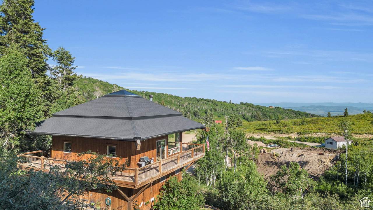 2421 Navajo - Photo 1