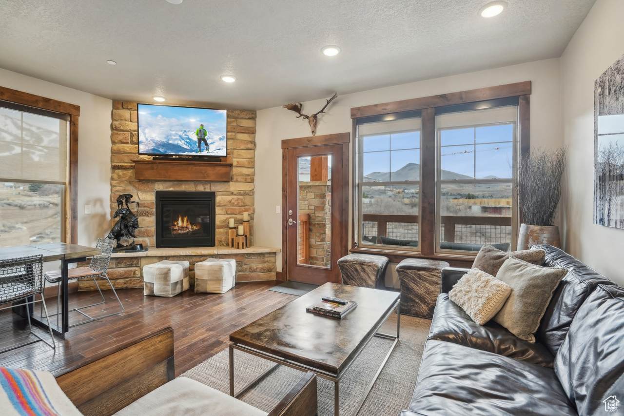 1288 Deer Park Cir - Photo 1