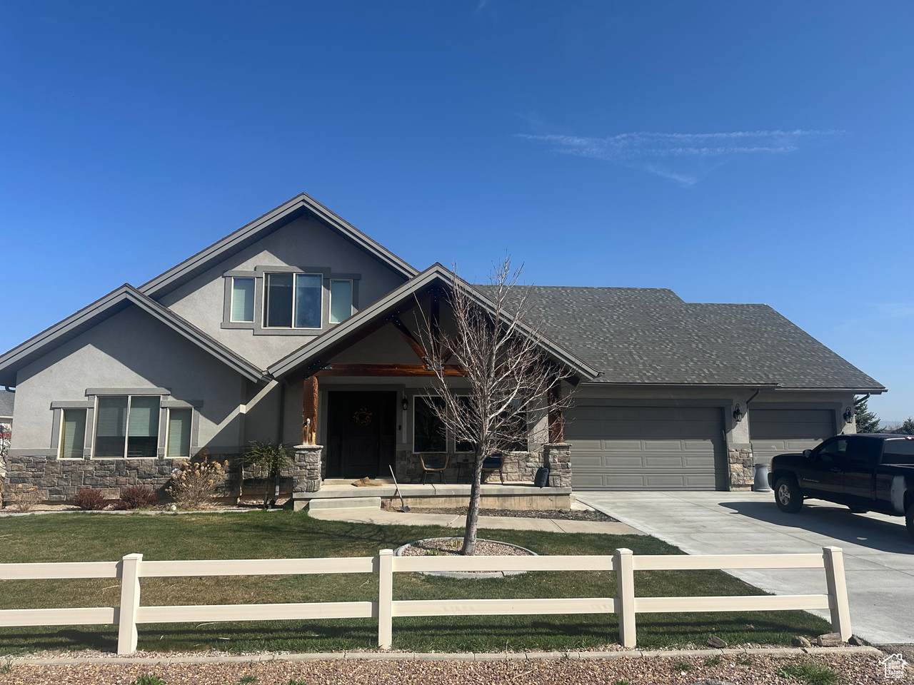 4190 Delray - Photo 1