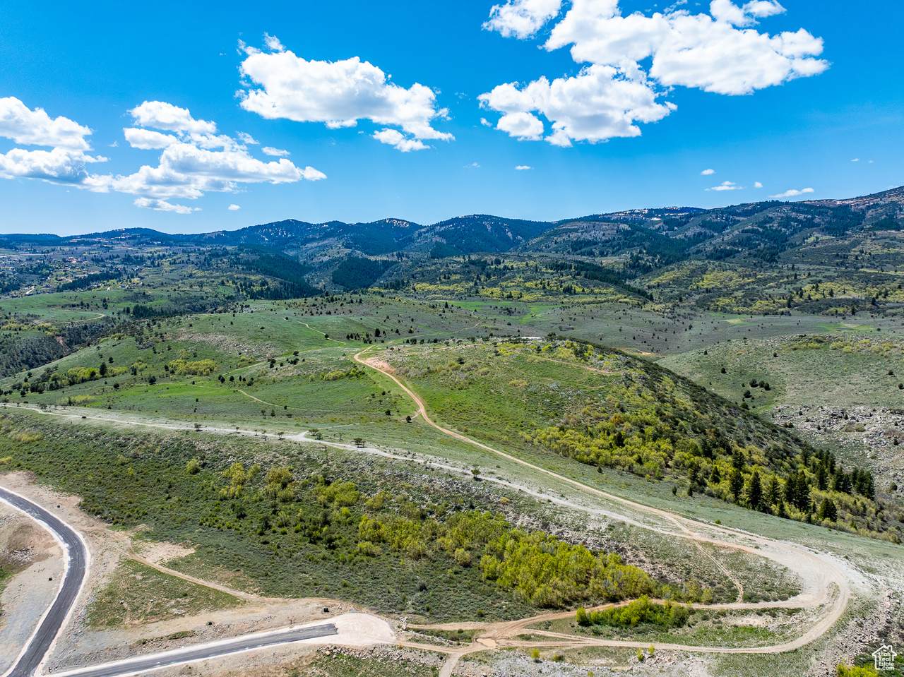 484 Elks Ridge Rd - Photo 1