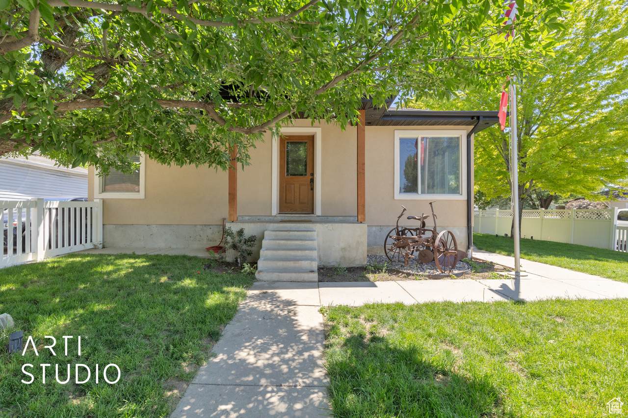 1132 360 - Photo 1