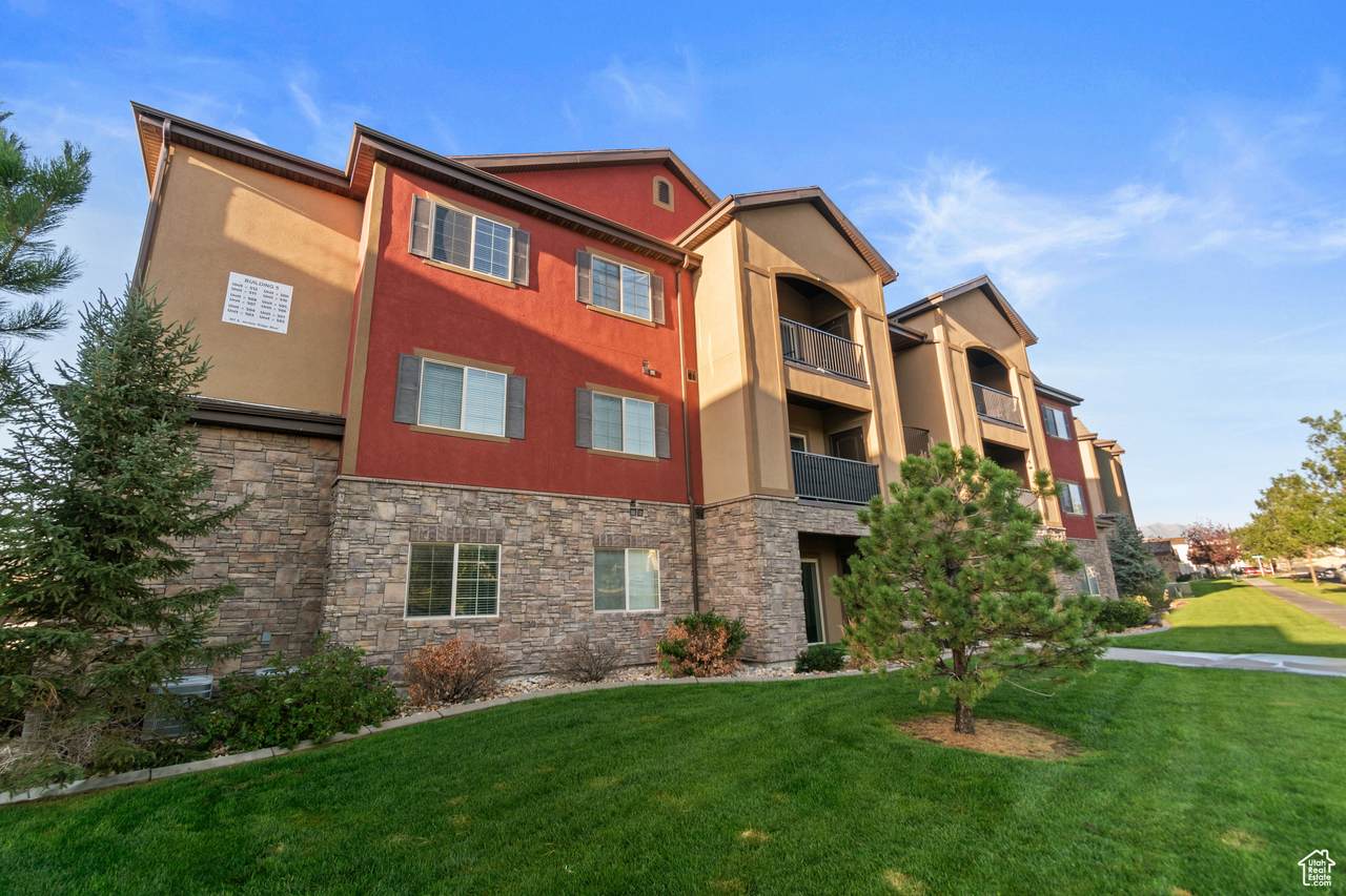 107 Jordan Ridge Blvd - Photo 1