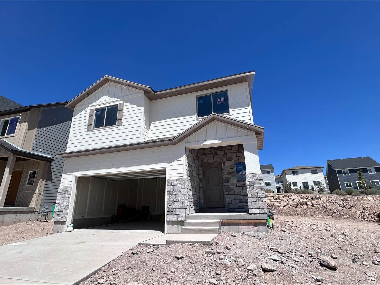 1472 Bravo Dr - Photo 1