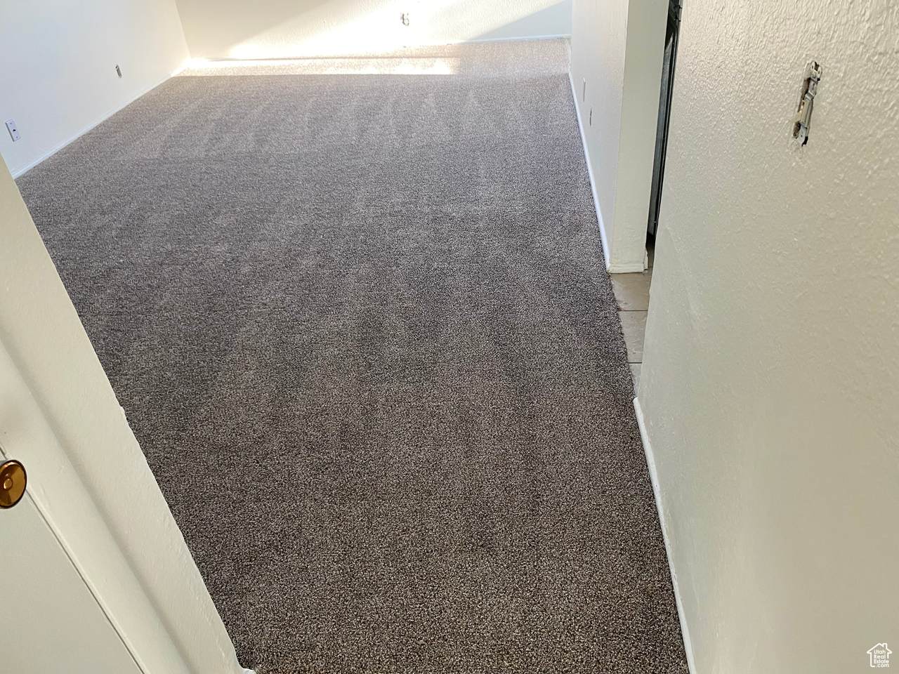 768 Redwood Rd - Photo 1