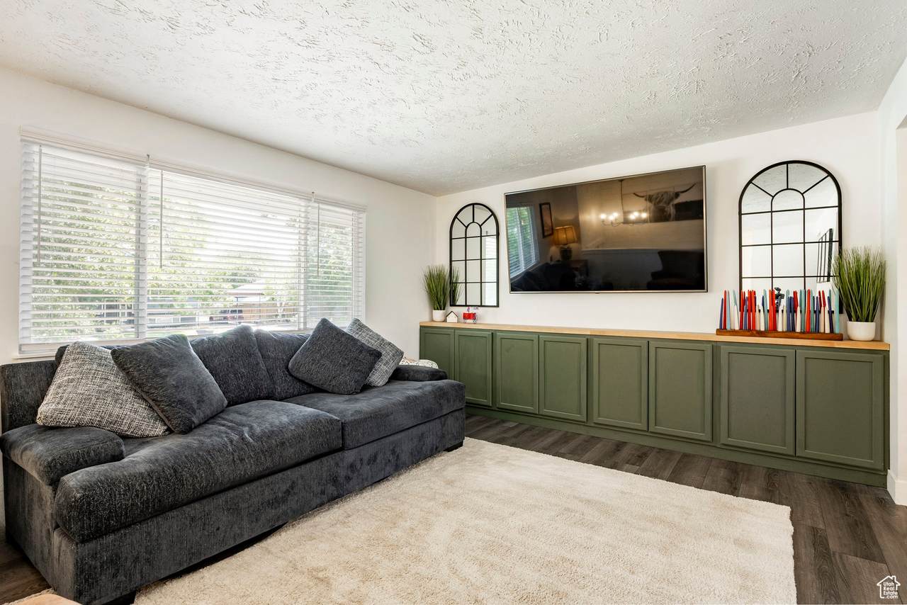 5980 Sweet Basil - Photo 1