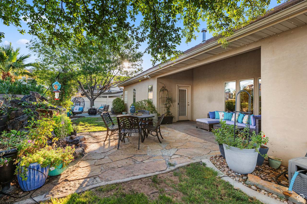 1707 Shivwits Dr - Photo 1