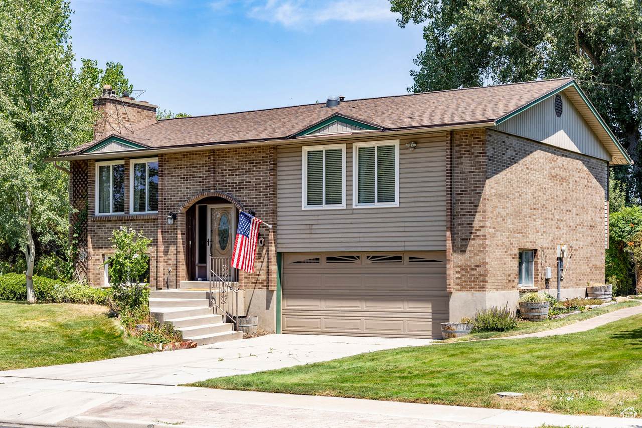 710 Vine St - Photo 1