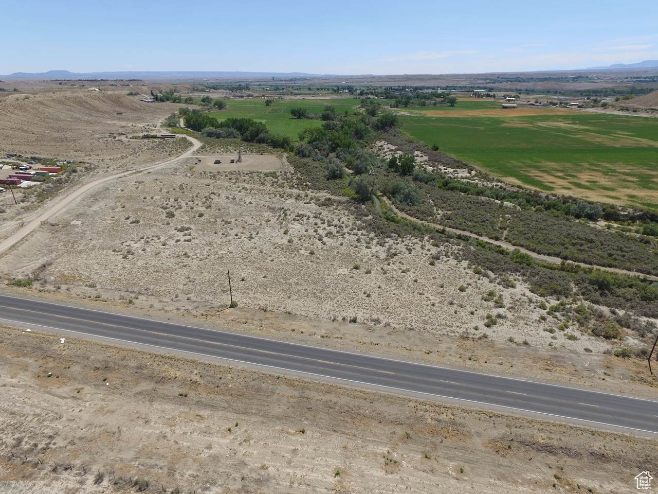 2000 Airport Rd - Photo 1