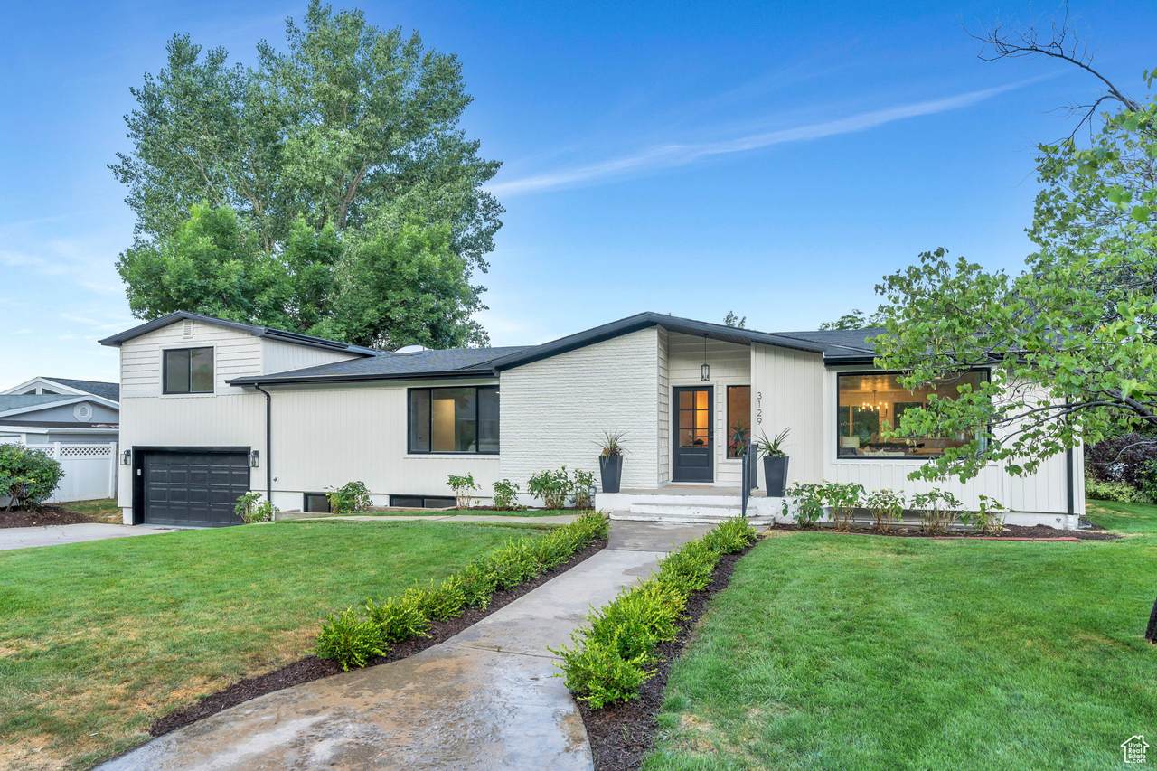 3129 Cherokee Ln - Photo 1