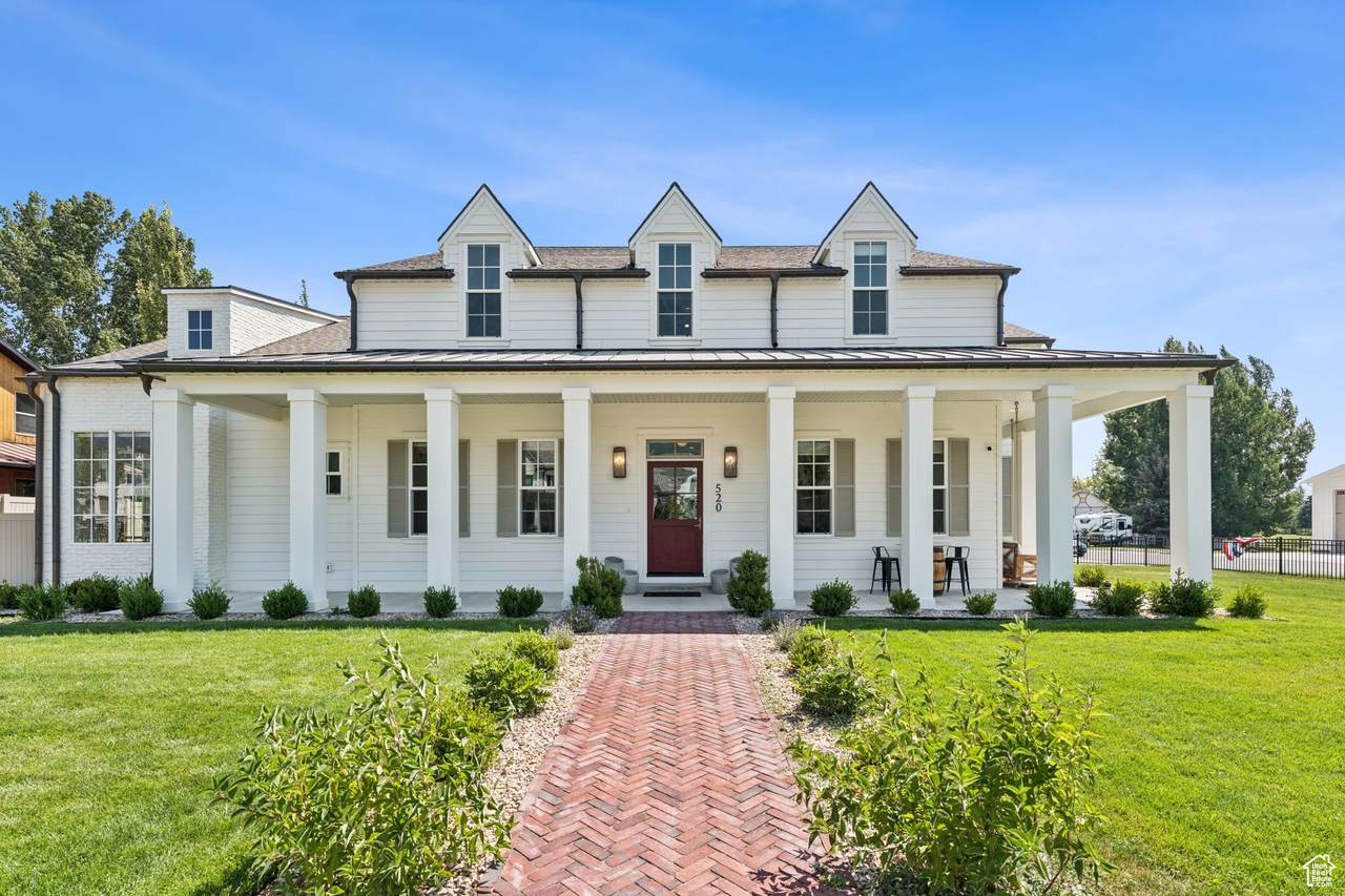 520 Pine Canyon Rd - Photo 1