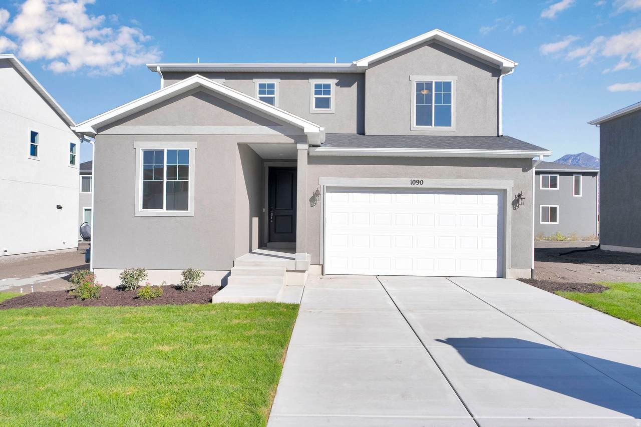 1090 450 St - Photo 1