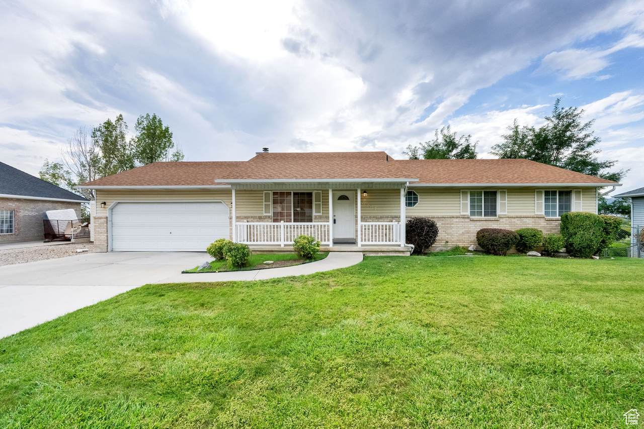 10207 Cottonwood Dr - Photo 1