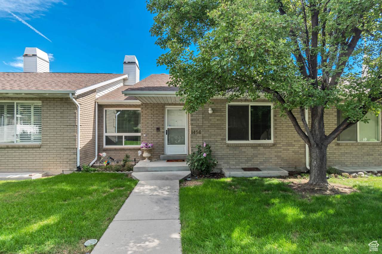 1456 Cornerstone Dr - Photo 1