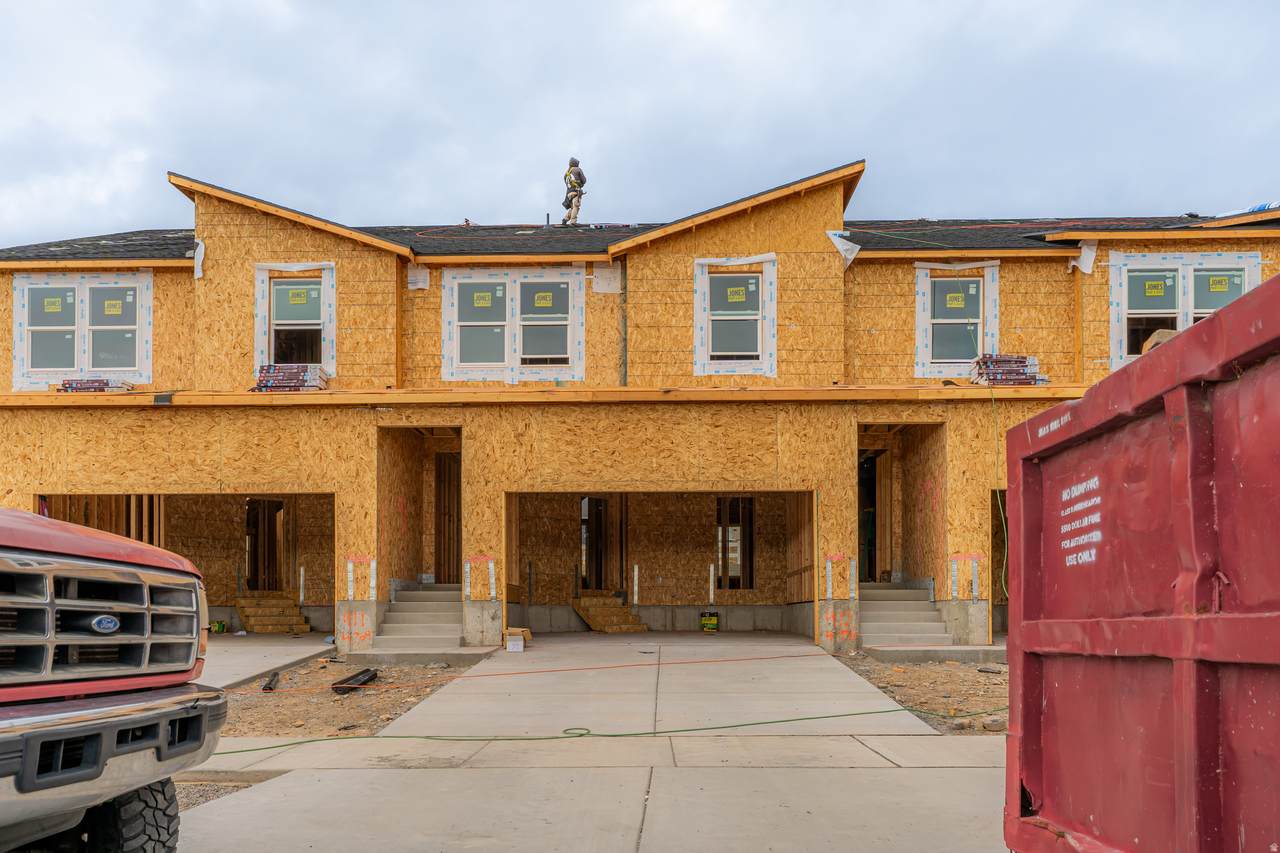 4775 Olive Ave - Photo 1