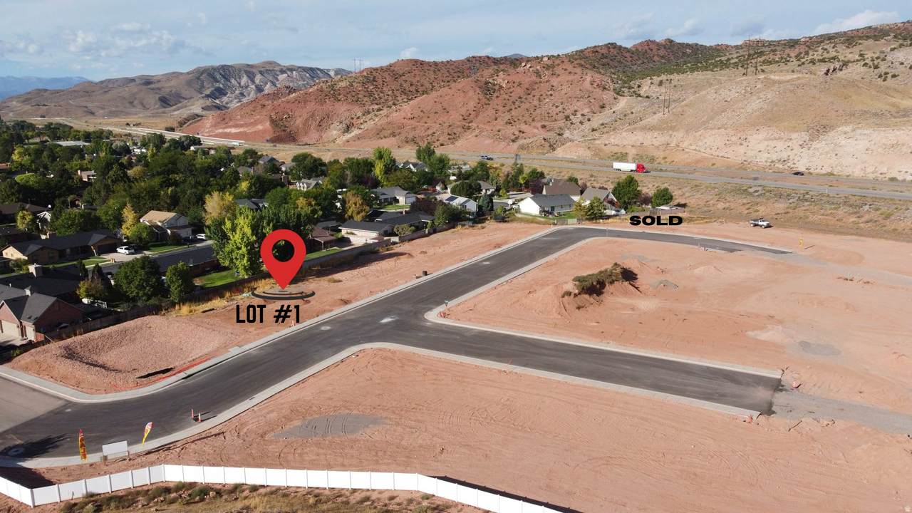  Address Not Published - Photo 1