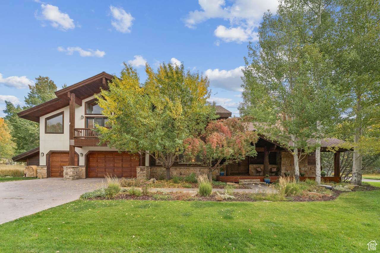 2820 Solamere Dr - Photo 1