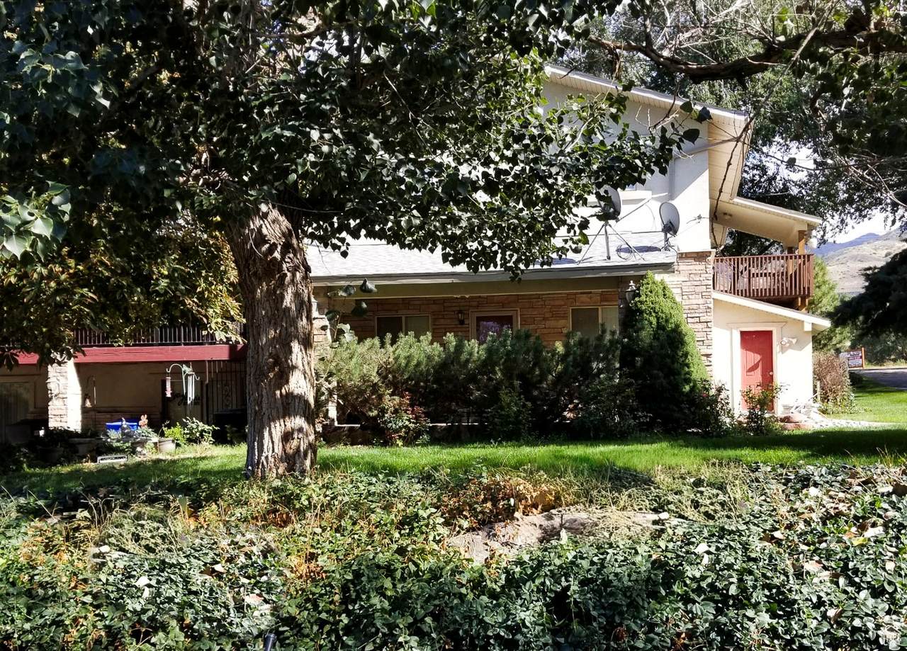 2855 1000 St - Photo 1