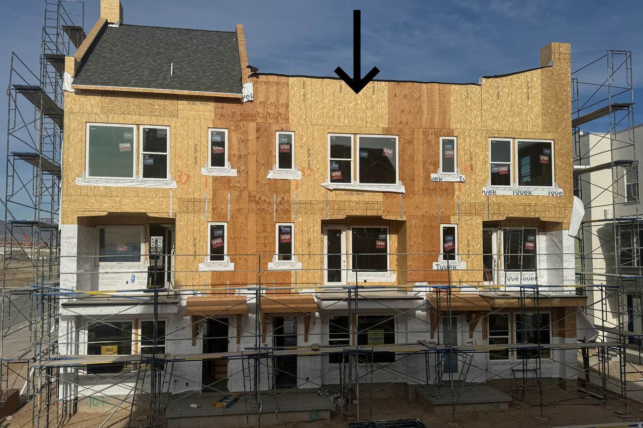 10993 Freestone Dr - Photo 1