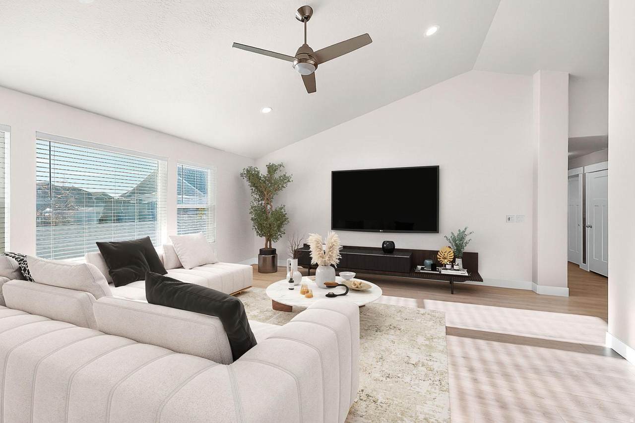 4602 Kings Peak Way Way - Photo 1