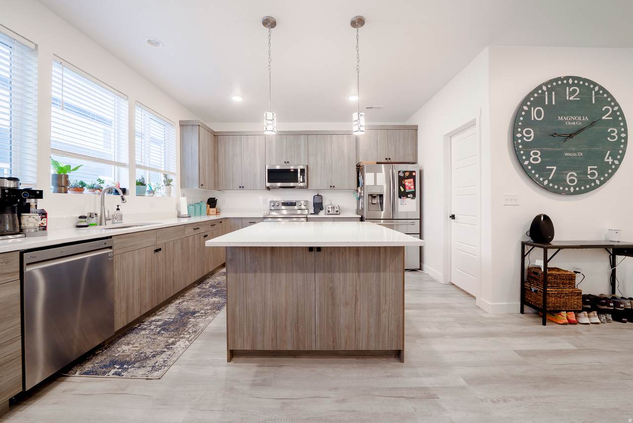 6160 Miramonte Way - Photo 1