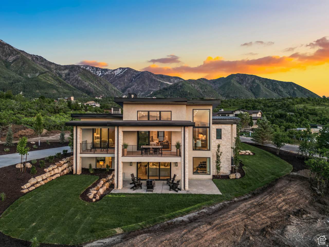 755 Sunny Ridge Ln - Photo 1