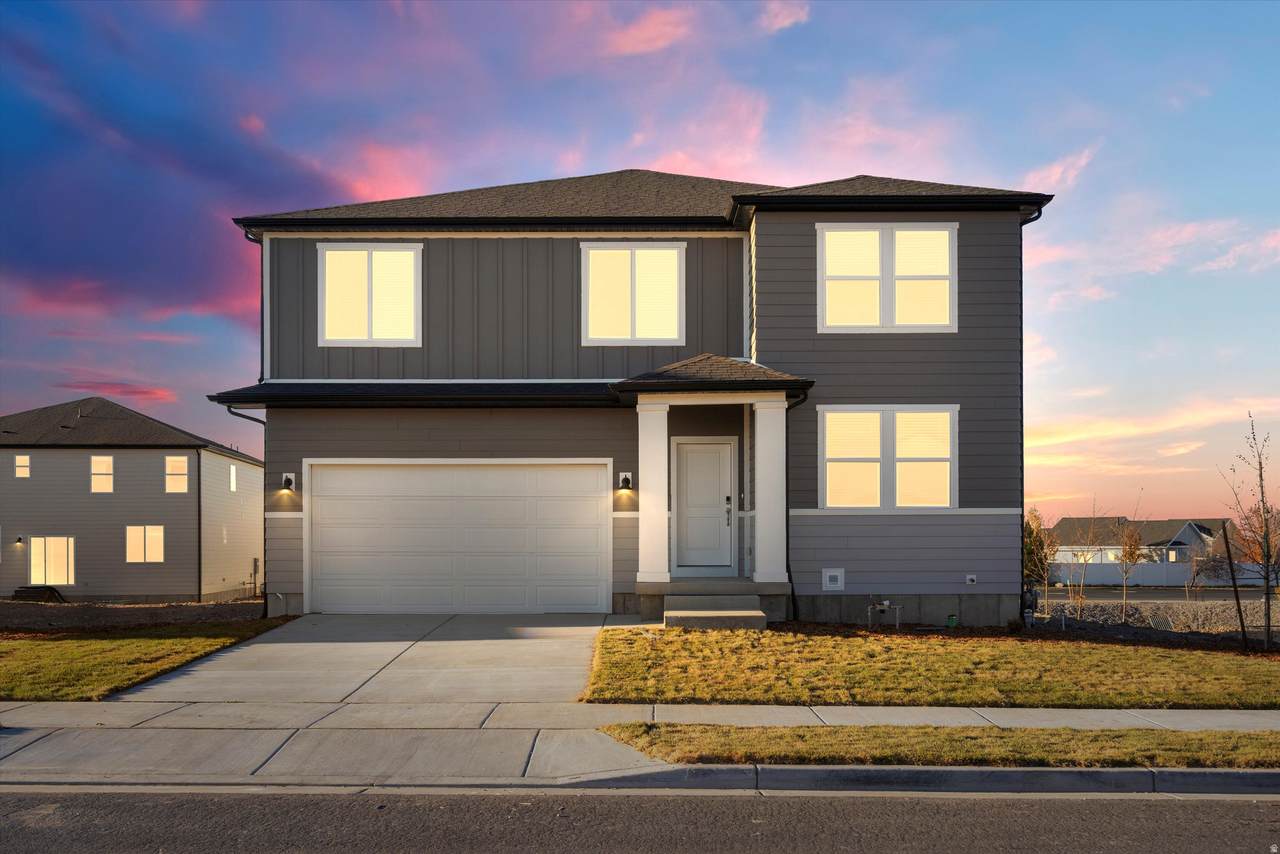 1456 Berra Blvd - Photo 1